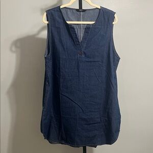 WOMEN’S XL SLEEVELESS DENIM DRESS #185